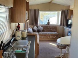 Clarach Bay Holiday Village - Holiday Accommodation 21427 - Mid Wales - 1187949 - thumbnail photo 9