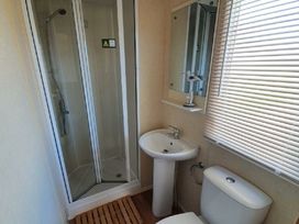 Clarach Bay Holiday Village - Holiday Accommodation 21427 - Mid Wales - 1187949 - thumbnail photo 13