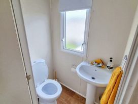 Cleethorpes Beach Holiday Park - Holiday Accommodation 21429 - Lincolnshire - 1187951 - thumbnail photo 10