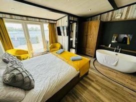 Tattershall Lakes Country Park - Holiday Accommodation 21441 - Lincolnshire - 1187958 - thumbnail photo 2
