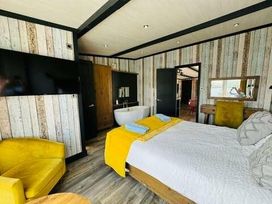 Tattershall Lakes Country Park - Holiday Accommodation 21441 - Lincolnshire - 1187958 - thumbnail photo 4