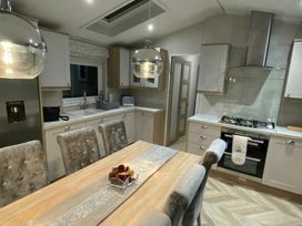 Combe Haven Holiday Park - Holiday Accommodation 21442 - Kent & Sussex - 1187959 - thumbnail photo 5