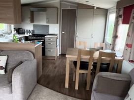 Blue Dolphin Holiday Park - Holiday Accommodation 21458 - North Yorkshire (incl. Whitby) - 1187971 - thumbnail photo 6