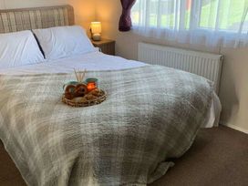 Devon Cliffs Holiday Park - Holiday Accommodation 21459 - Devon - 1187972 - thumbnail photo 15