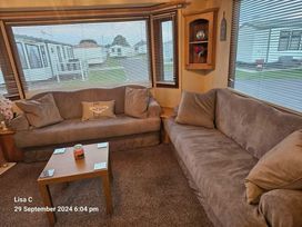 Golden Palm Resort - Holiday Accommodation 21461 - Lincolnshire - 1187974 - thumbnail photo 6