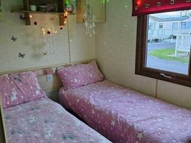 Golden Palm Resort - Holiday Accommodation 21461 - Lincolnshire - 1187974 - thumbnail photo 13
