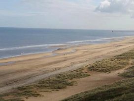 Crimdon Dene Holiday Park - Holiday Accommodation 21463 - Yorkshire Dales - 1187976 - thumbnail photo 14
