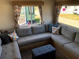 Greenacres Holiday Park - Holiday Accommodation 21467 - North Wales - 1187979 - thumbnail photo 6