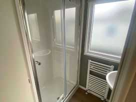 Cayton Bay Caravan Park - Holiday Accommodation 21469 - North Yorkshire (incl. Whitby) - 1187980 - thumbnail photo 8