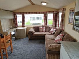 Sand Le Mere Holiday Village - Holiday Accommodation 21471 - North Yorkshire (incl. Whitby) - 1187982 - thumbnail photo 12