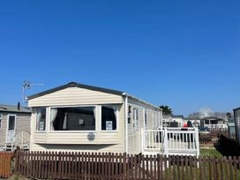 Unity Holiday Resort - Holiday Accommodation 21472 - Somerset & Wiltshire - 1187983 - thumbnail photo 1