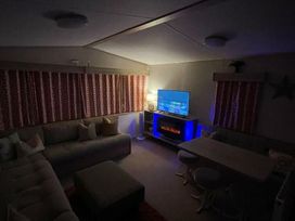 Unity Holiday Resort - Holiday Accommodation 21472 - Somerset & Wiltshire - 1187983 - thumbnail photo 11