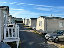 Rockley Park - Holiday Accommodation 21483 - Dorset - 1187989 - thumbnail photo 2