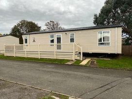 Lyons Robin Hood - Holiday Accommodation 21484 - North Wales - 1187990 - thumbnail photo 1