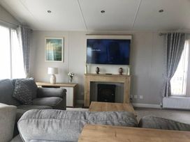 Trecco Bay - Holiday Accommodation 21498 - Somerset & Wiltshire - 1188004 - thumbnail photo 9