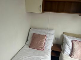Orchards Holiday Park - Holiday Accommodation 21511 - Suffolk & Essex - 1188015 - thumbnail photo 5