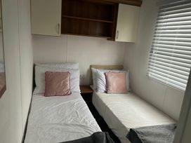 Orchards Holiday Park - Holiday Accommodation 21511 - Suffolk & Essex - 1188015 - thumbnail photo 7