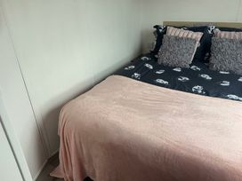 Orchards Holiday Park - Holiday Accommodation 21511 - Suffolk & Essex - 1188015 - thumbnail photo 14