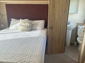 Ty Mawr Holiday Park - Holiday Accommodation 21516 - North Wales - 1188018 - thumbnail photo 6