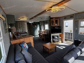 Golden Palm Resort - Holiday Accommodation 21538 - Lincolnshire - 1188020 - thumbnail photo 2