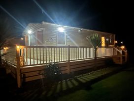 Lyons Winkups and Primrose - Holiday Accommodation 21541 - North Wales - 1188023 - thumbnail photo 6