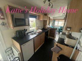 Lyons Winkups and Primrose - Holiday Accommodation 21541 - North Wales - 1188023 - thumbnail photo 9