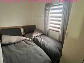 Lyons Winkups and Primrose - Holiday Accommodation 21541 - North Wales - 1188023 - thumbnail photo 11