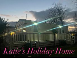 Lyons Winkups and Primrose - Holiday Accommodation 21541 - North Wales - 1188023 - thumbnail photo 13