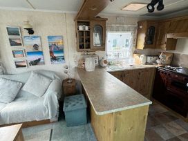 Coopers Beach Holiday Park - Holiday Accommodation 21547 - Suffolk & Essex - 1188028 - thumbnail photo 10