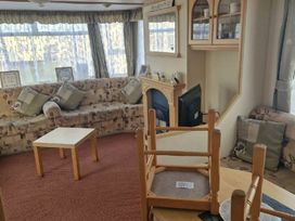 Happy Days Caravan Park - Holiday Accommodation 21548 - North Wales - 1188029 - thumbnail photo 4