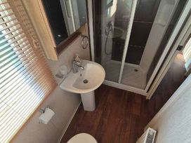 Caister Holiday Park - Holiday Accommodation 21555 - Norfolk - 1188031 - thumbnail photo 7