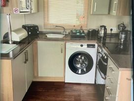 Caister Holiday Park - Holiday Accommodation 21575 - Norfolk - 1188046 - thumbnail photo 2
