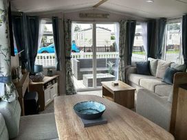 Unity Holiday Resort - Holiday Accommodation 21577 - Somerset & Wiltshire - 1188047 - thumbnail photo 5