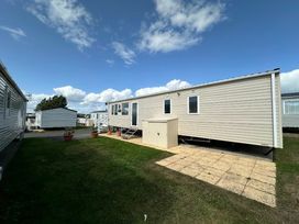 Littlesea Holiday Park - Holiday Accommodation 2158 - Dorset - 1188049 - thumbnail photo 12