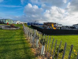 Golden Anchor Holiday Park - Holiday Accommodation 21585 - Lincolnshire - 1188051 - thumbnail photo 3