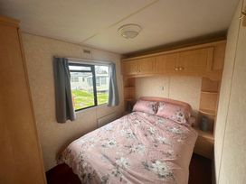 Riverside Caravan Centre - Holiday Accommodation 21587 - Kent & Sussex - 1188053 - thumbnail photo 4