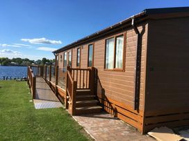 Tattershall Lakes Country Park - Holiday Accommodation 21592 - Lincolnshire - 1188058 - thumbnail photo 2