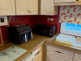 Happy Days Seaside Holiday Park - Holiday Accommodation 21593 - Lincolnshire - 1188059 - thumbnail photo 4