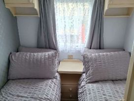 Happy Days Seaside Holiday Park - Holiday Accommodation 21593 - Lincolnshire - 1188059 - thumbnail photo 9