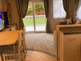 Cayton Bay Caravan Park - Holiday Accommodation 21596 - North Yorkshire (incl. Whitby) - 1188061 - thumbnail photo 4