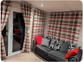 Riverside Caravan Centre - Holiday Accommodation 21605 - Kent & Sussex - 1188067 - thumbnail photo 9