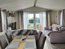 Lyons Caerelwan Holiday Park - Holiday Accommodation 21609 - Mid Wales - 1188070 - thumbnail photo 16
