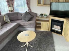 Newport Caravan Park - Holiday Accommodation 21610 - Norfolk - 1188071 - thumbnail photo 2