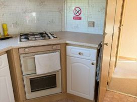 Newport Caravan Park - Holiday Accommodation 21610 - Norfolk - 1188071 - thumbnail photo 4