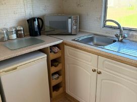 Newport Caravan Park - Holiday Accommodation 21610 - Norfolk - 1188071 - thumbnail photo 5