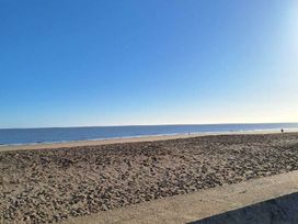 Happy Days Seaside Holiday Park - Holiday Accommodation 21619 - Lincolnshire - 1188077 - thumbnail photo 12