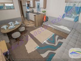 Devon Cliffs Holiday Park - Holiday Accommodation 21624 - Devon - 1188081 - thumbnail photo 3
