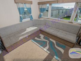 Devon Cliffs Holiday Park - Holiday Accommodation 21624 - Devon - 1188081 - thumbnail photo 4