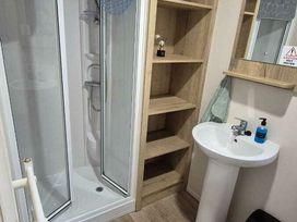 Coghurst Hall Holiday Park - Holiday Accommodation 21625 - Kent & Sussex - 1188082 - thumbnail photo 7