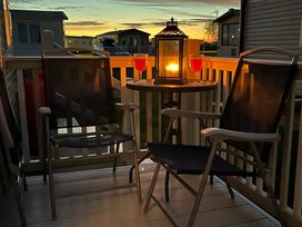 Kingfisher Caravan Park - Holiday Accommodation 21635 - Lincolnshire - 1188089 - thumbnail photo 3